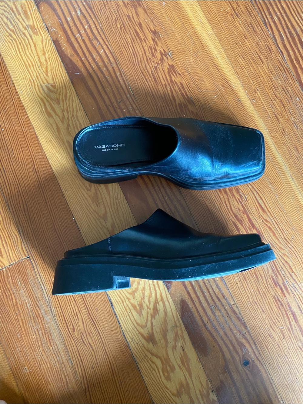 Vagabond Black Leather Square-Toe Slip-On Mules - Picture 3 of 5